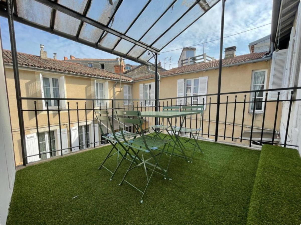Superbe T2 Neuf Centre Ville Wifi Terrasse Netflix Perigueux Bagian luar foto